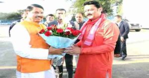 Newly elected Assembly member Pathak met Chief Minister Dr. Yadav